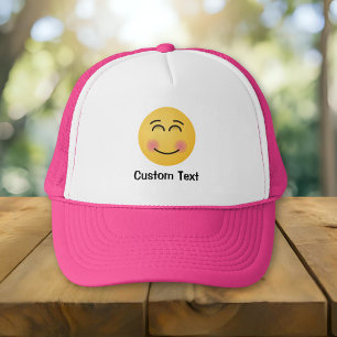 Lächelndes Gesicht mit lächelndem Eyes Trucker Hat Truckerkappe