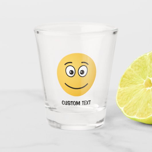 Lächelndes Gesicht mit offenen Augen Schnapsglas (Vorderseite)