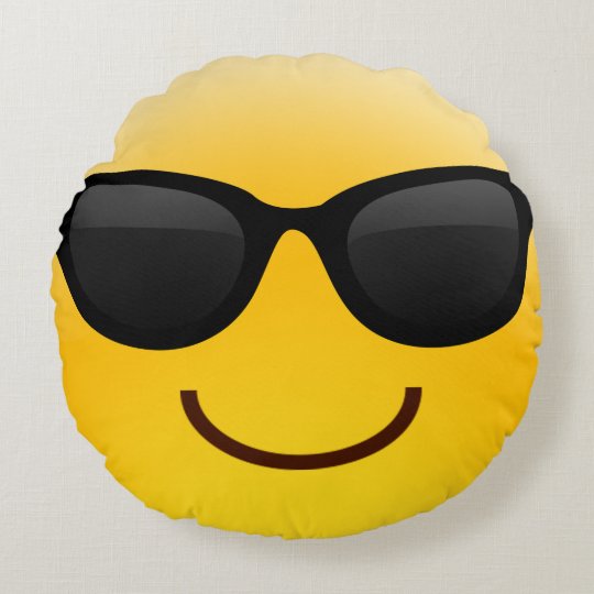 Lachelndes Gesicht Mit Sonnenbrillen Coolem Emoji Rundes Kissen Zazzle De