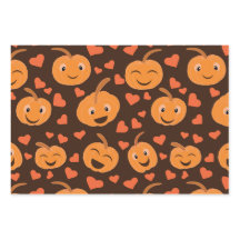 Lächelndes Kürbismuster mit Herzen