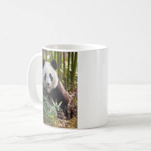 Lächelndes Panda Portrait Kaffeetasse (Vorderseite Links)