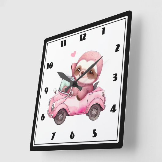 Lächelndes rosa Faultier, das ein Cabrio antreibt Quadratische Wanduhr (Winkel)