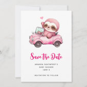 Lächelndes rosa Faultier, das ein Cabrio antreibt Save The Date (Vorderseite)