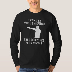 Lächelt und beladen - Gun-Themed Funny T-Shirt