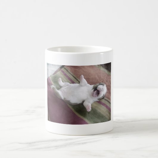 Lachender Bulldoggen-Welpe Kaffeetasse (Mittel)