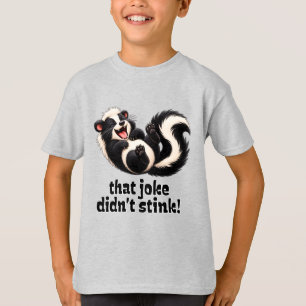 Lachender Stinktier Wortwitz-Design T-Shirt