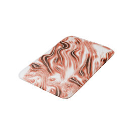 Lachs bis roter, langgestreckter Spuren auf weißem Badematte