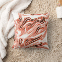 Lachs bis roter, langgestreckter Spuren auf weißem