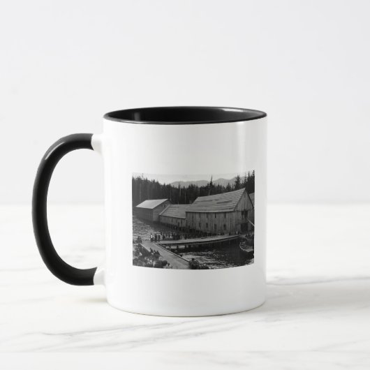 Lachs Cannery bei Ketchikan, Alaska Tasse (Links)