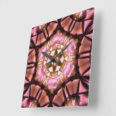 Lachs in rosa, gebürstet mit verbranntem Faden Quadratische Wanduhr (Winkel)