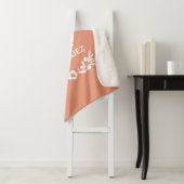 Lachs-Olivenzweig Französisch Phrase Behalten Calm Sherpadecke (Beispiel)