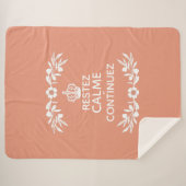 Lachs-Olivenzweig Französisch Phrase Behalten Calm Sherpadecke (Vorderseite (Horizontal))