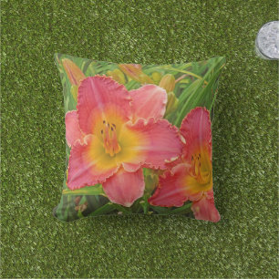 Lachs-Rosa- und Zitronengelbe Taglilie Kissen
