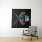 Lacrosse American Flag Lax Helmet and Stick Wandteppich (Beispiel (Horizontal))