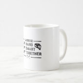 Lacrosse Player Play Hard Play Smart Team Geschenk Kaffeetasse (VorderseiteRechts)