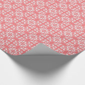 Lacy cutwork - weiß über Korallenrosa Geschenkpapier (Ecke)