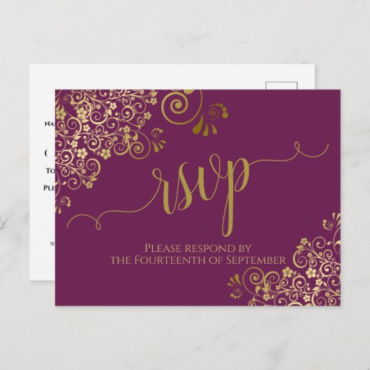 Lacy Gold Calligraphy Cassis Lila Wedding RSVP Postkarte (Vorne/Hinten)