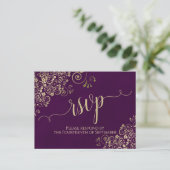 Lacy Gold Calligraphy Elegant Lila Wedding RSVP Postkarte (Stehend Vorderseite)