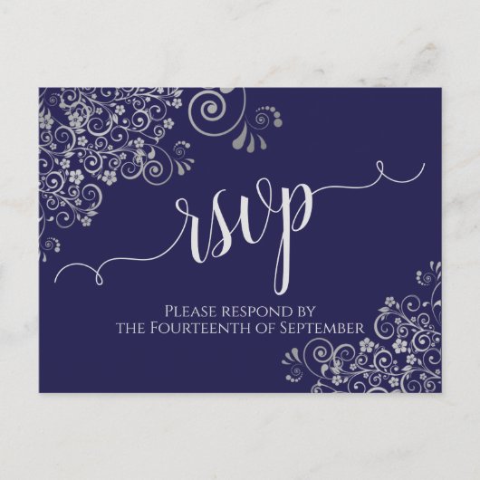 Lacy Silver Calligraphy Navy Blue Wedding RSVP Postkarte (Vorderseite)