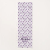 Lacy White Damask auf Lavender Mit Monogramm Yogamatte (Vorderseite)
