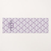 Lacy White Damask auf Lavender Mit Monogramm Yogamatte (Vorderseite (Horizontal))