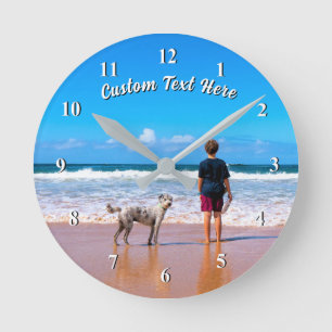 Laden Sie Ihr Haustier-Foto-Uhr-Geschenk mit Text Runde Wanduhr
