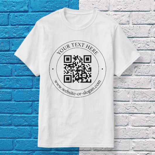 Laden Sie Ihren eigenen QR-Code und Ihren anpassba T-Shirt