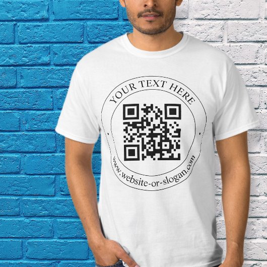 Laden Sie Ihren eigenen QR-Code und Ihren anpassba T-Shirt