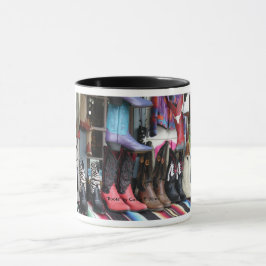 "Lädt" Kaffee-Tasse auf Tasse