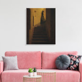Lady auf der Treppe Leinwanddruck (Insitu (Wohnzimmer))