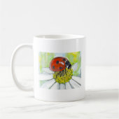 Lady Bug on A Daisy Kaffeetasse (Links)