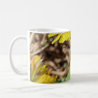 Lady bug on Dandelion Kaffeetasse
