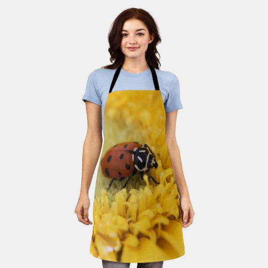 Lady Bug Schürze (Getragen)