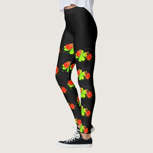 Lady Bugs auf einem Kleeblatt Pattern Schwarze Top Leggings (Links)