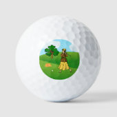 Lady Golfer Vorbereitung zum T-Shirt Golfball (Vorderseite)