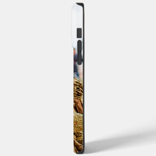 Lady in goldener Tracht und Maske Case-Mate iPhone Hülle (Rückseite / Links)