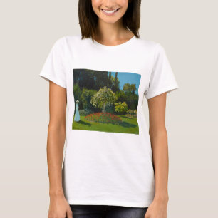 Lady in the Garden 1867 von Claude Monet T-Shirt