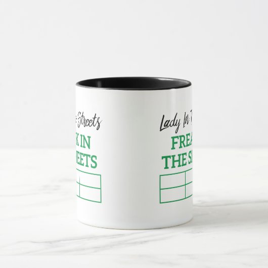 Lady in the Streets Freak in Sheets Lady Geschenk Tasse (Zentrum)