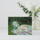 Lady Liberty macht Pause - H Postkarte (Stehend Vorderseite)
