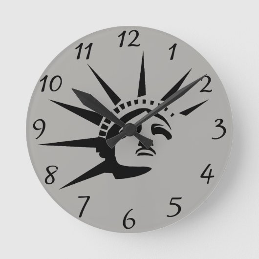 Lady Liberty Runde Wanduhr (Vorderseite)