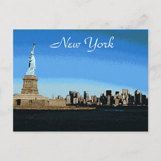 Lady Liberty Watches Over NYC (Art Version) Postkarte