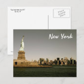 Lady Liberty Watches Over NYC (sepia) Postkarte (Vorne/Hinten)