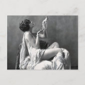 Lady mit Perlen Postkarte (Vorderseite)