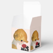 LADY MIT ROTE ROSE RUBY GEM STONE MONOGRAM, Pink Geschenkschachtel (Geöffnet)