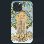 Lady of Fatima Jungfrau Mary Blue Floral Religious Case-Mate iPhone Hülle<br><div class="desc">Mit einem wunderschönen katholischen Vintage-Bild der gesegneten Jungfrau Mary,  Unsere Lady von Fatima mit blauen Vergessenmerzen und einem goldenen Banner unten,  das PRAY THE ROSARY sagt.</div>