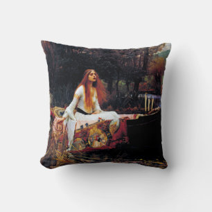 Lady of Shallot auf dem Bootsanlegestelle Art Pill Kissen