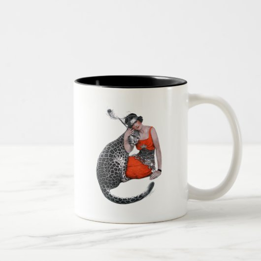 Lady und Leopard Zweifarbige Tasse (Rechts)