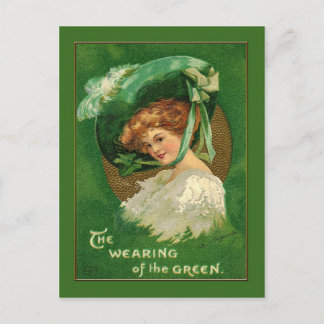 Lady Wears the Green for St Patrick Postkarte