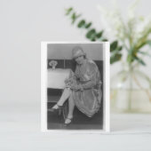 Lady with Flask 1926 Postkarte (Stehend Vorderseite)