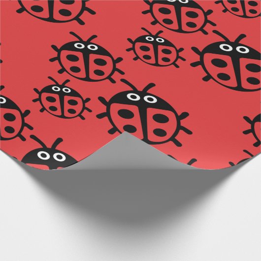 Ladybird und Ladybug Geschenkpapier (Ecke)
